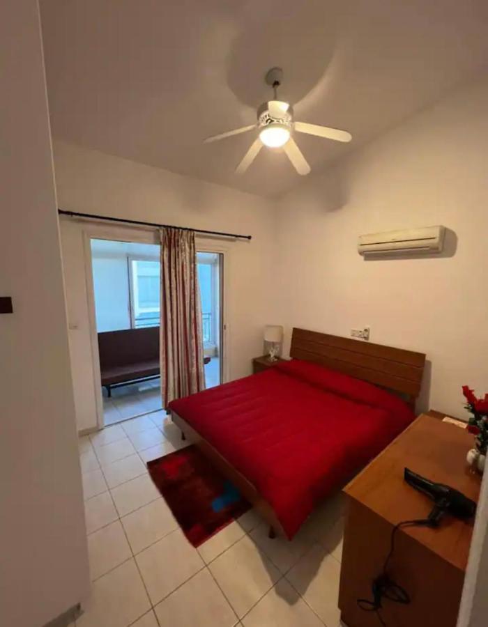 Marias Spacious Aparment Paphos Exteriör bild